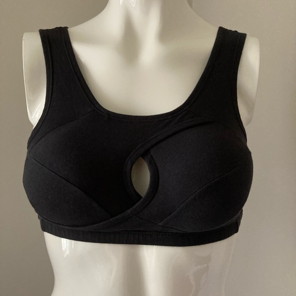 3 Keyhole Sports Bras - Picture 4 of 12